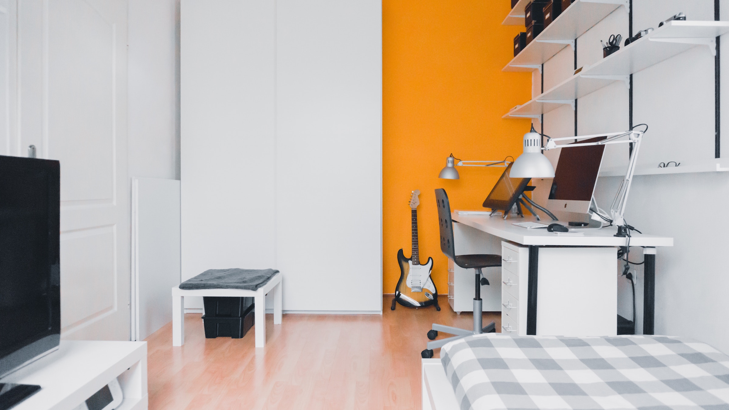 Workplace Inspiration – Embracing Minimalism